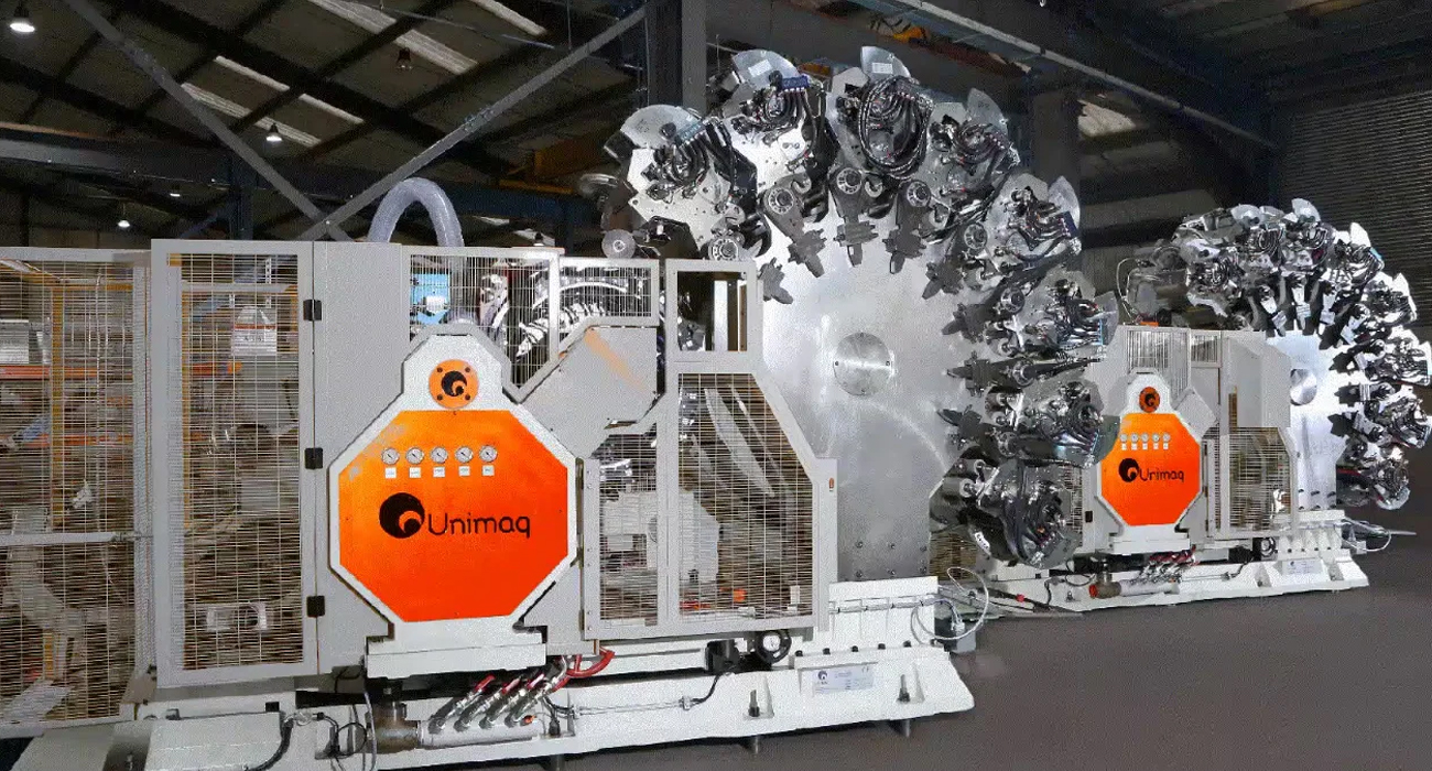 UNIMAQ   PIECE COMPLEXE POUR DES EQUIPEMENTS INDUSTRIELS